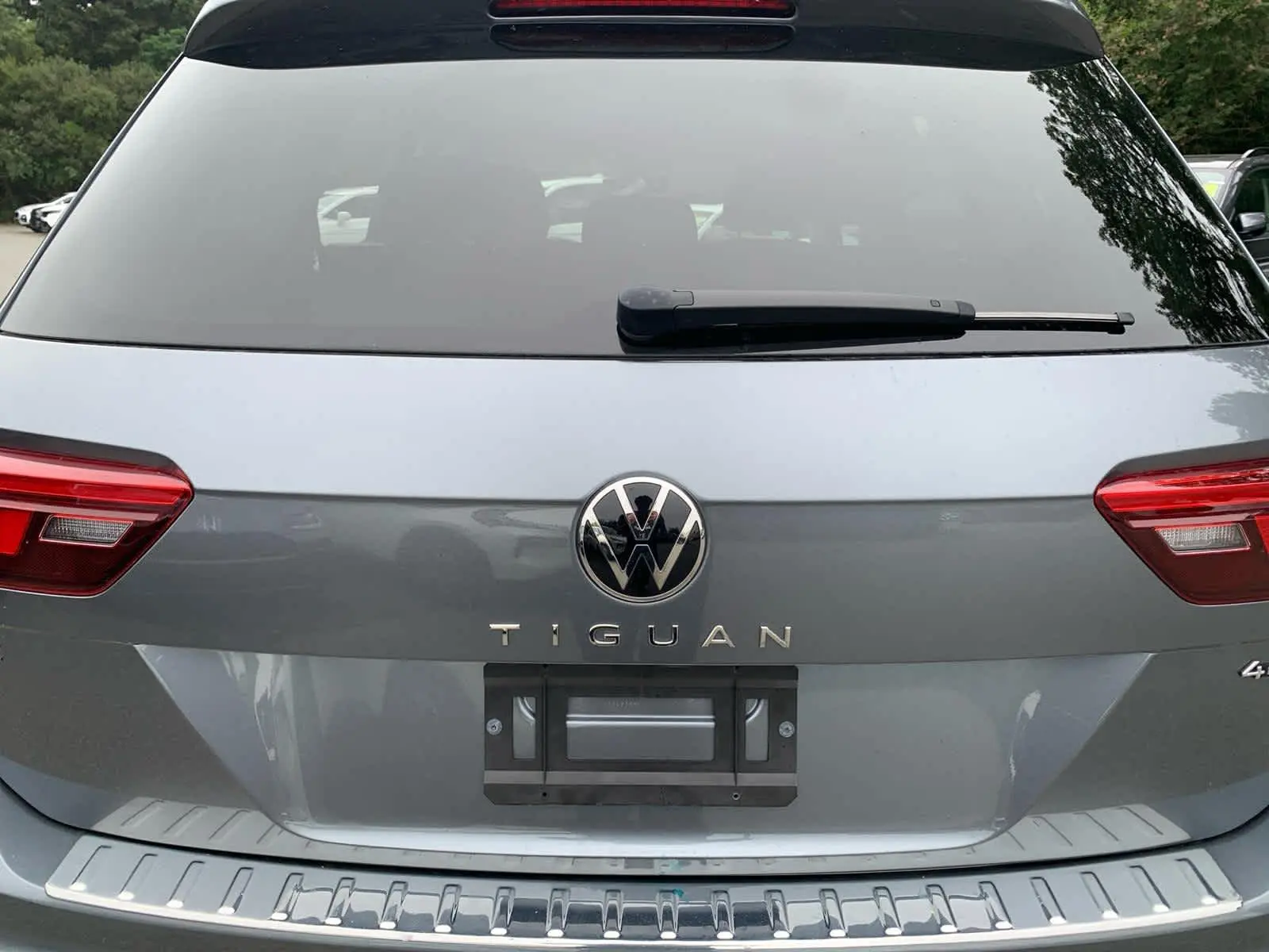 2023 Volkswagen Tiguan SE photo 32