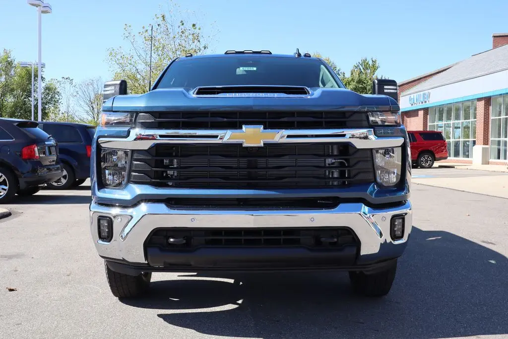 2026 Chevrolet Silverado LT photo 6