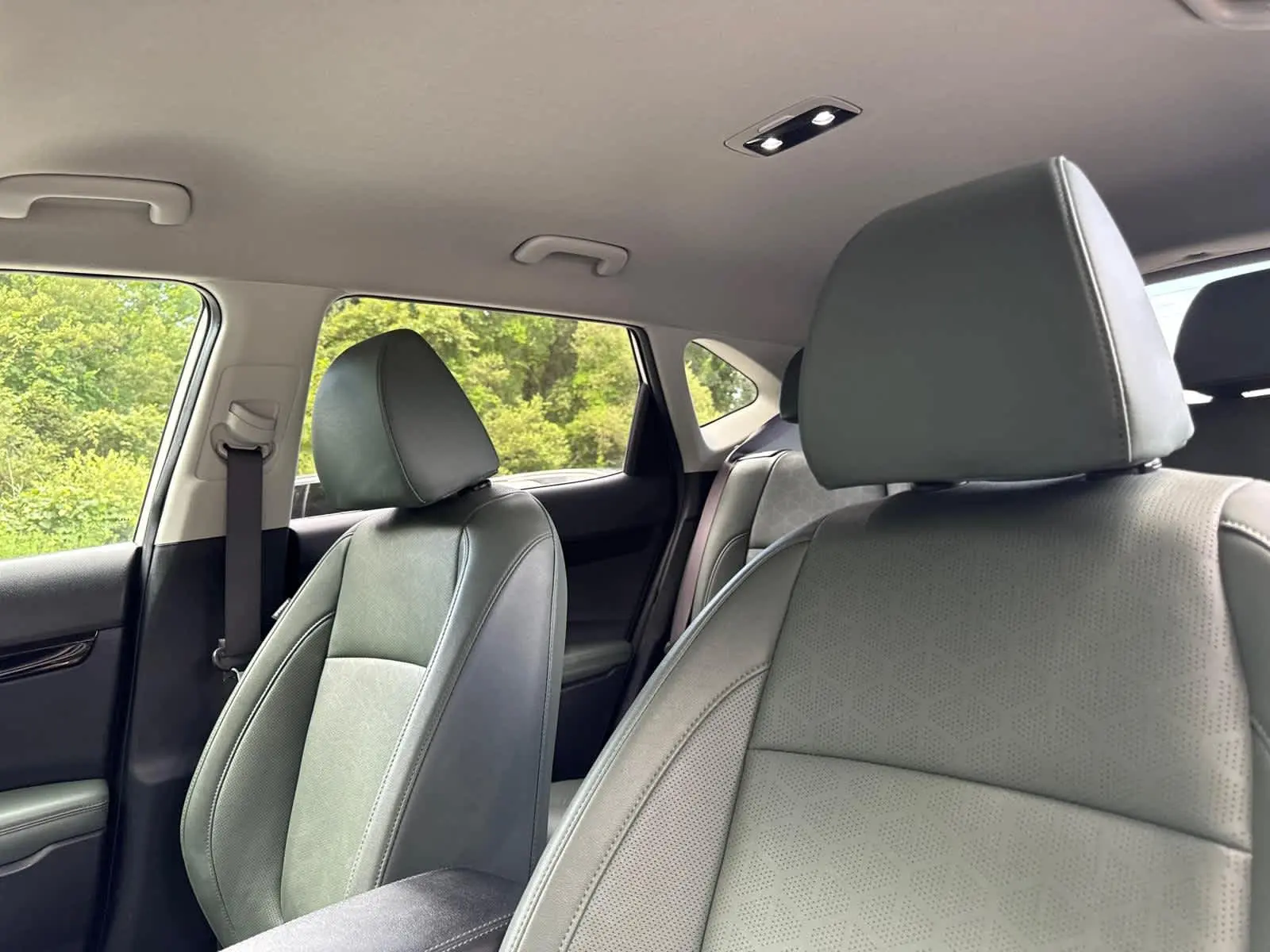 2024 Kia Seltos SX photo 11