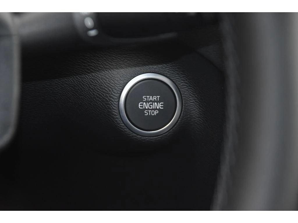 2026 Volvo - image 38