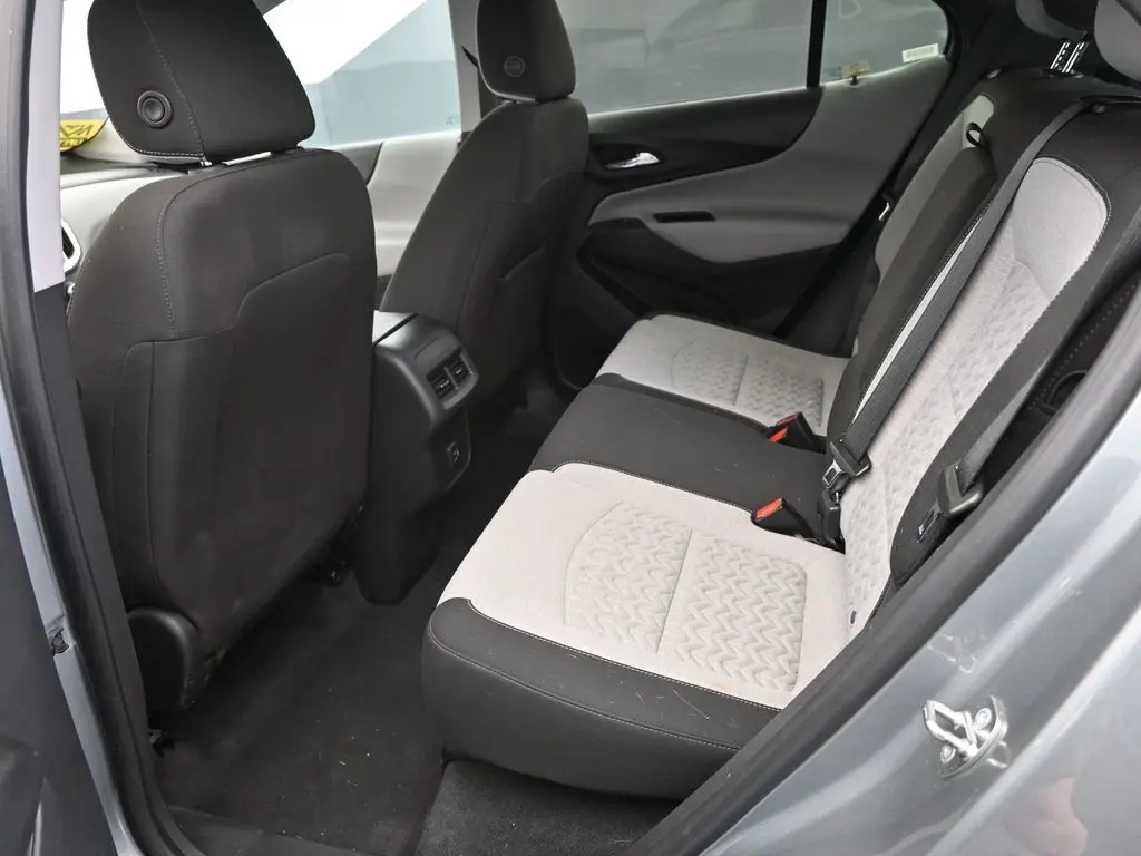 2023 Chevrolet Equinox LT photo 10