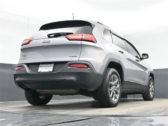 2018 Jeep Cherokee Latitude photo 40
