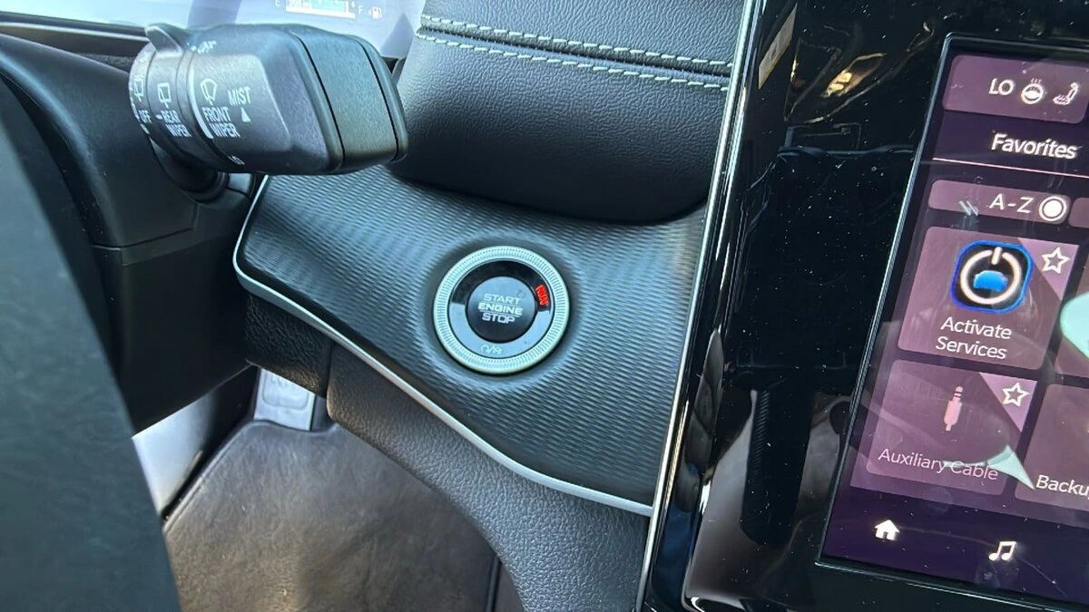 2025 Jeep Grand Cherokee Laredo - Photo 17