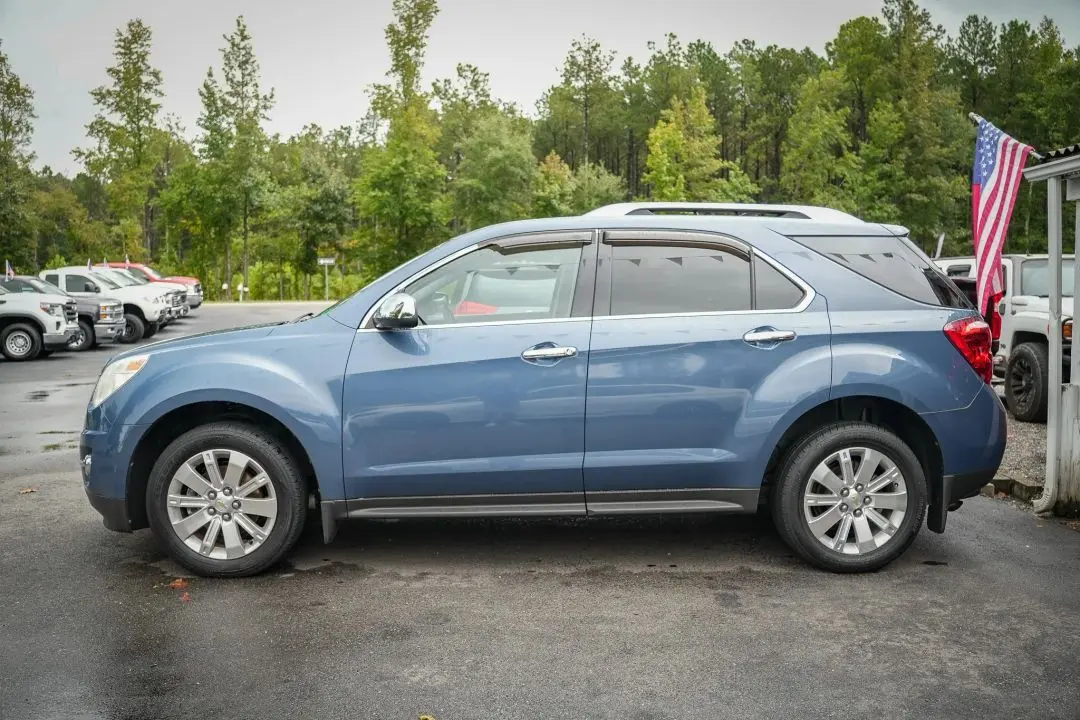 2011 Chevrolet Equinox LT photo 8