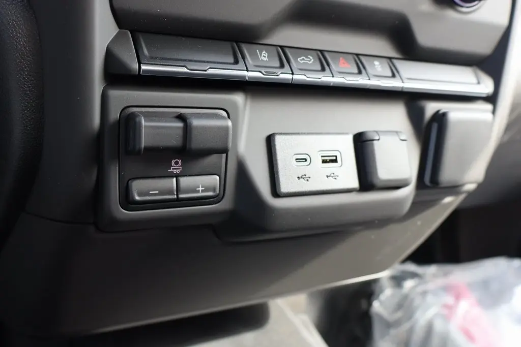 2025 Chevrolet Silverado 2500HD Work Truck Trail Boss photo 12