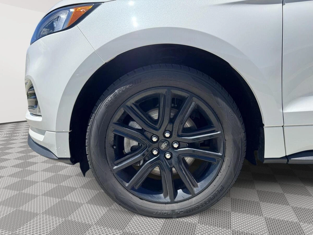 2024 Ford Edge ST-Line - Photo 18