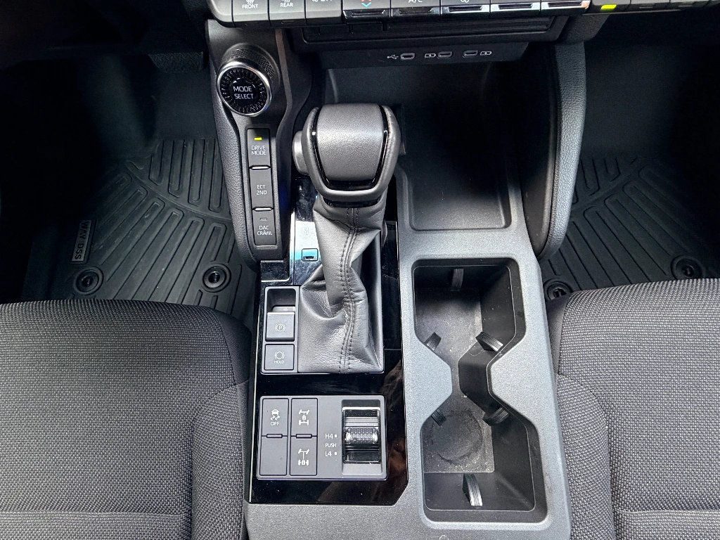 2025 Toyota Land Cruiser Land Cruiser 1958 - Photo 17