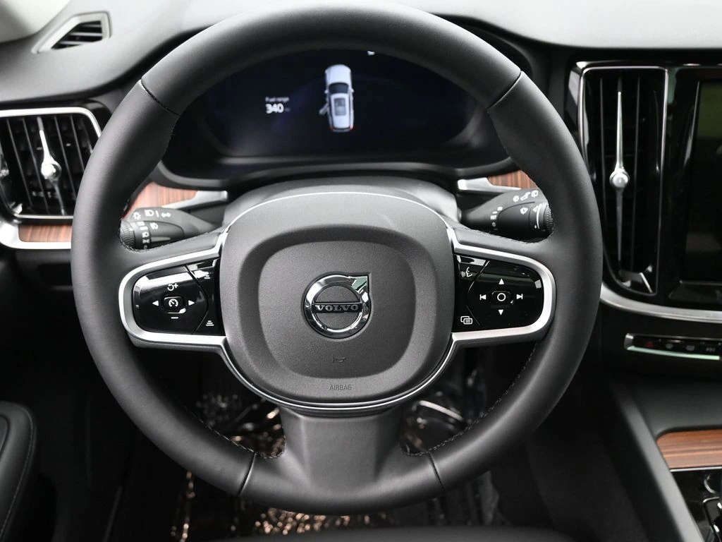 2026 Volvo V60 Cross Country Plus - Photo 17