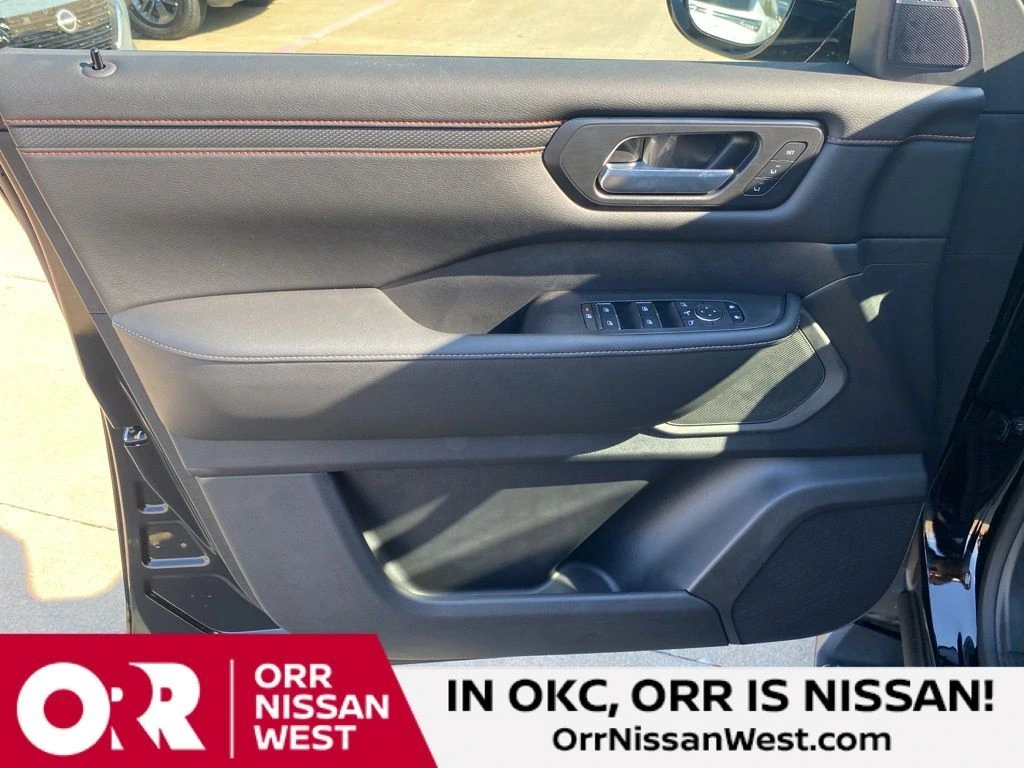 2026 Nissan Armada PRO-4X - Photo 12