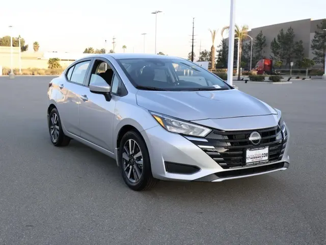 2025 Nissan Versa Sedan SV's photo