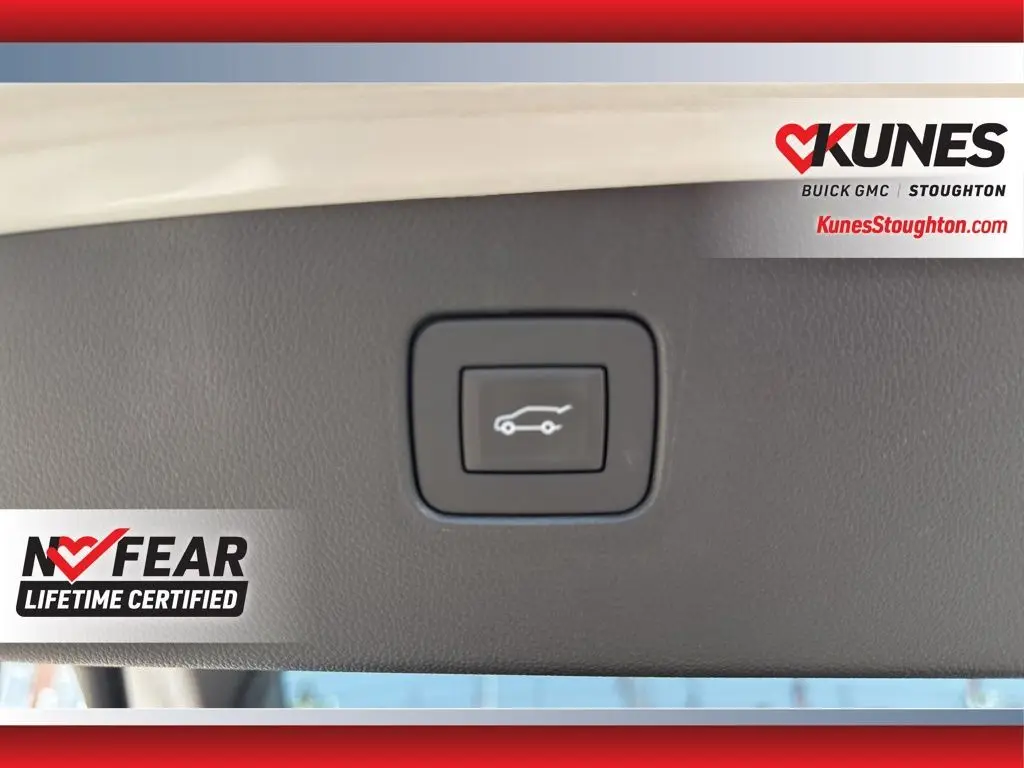 2024 Buick Envista ST photo 30
