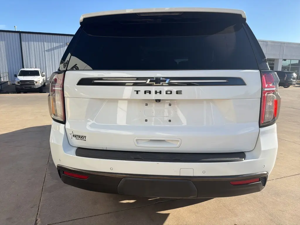 2021 Chevrolet Tahoe Z71 photo 2