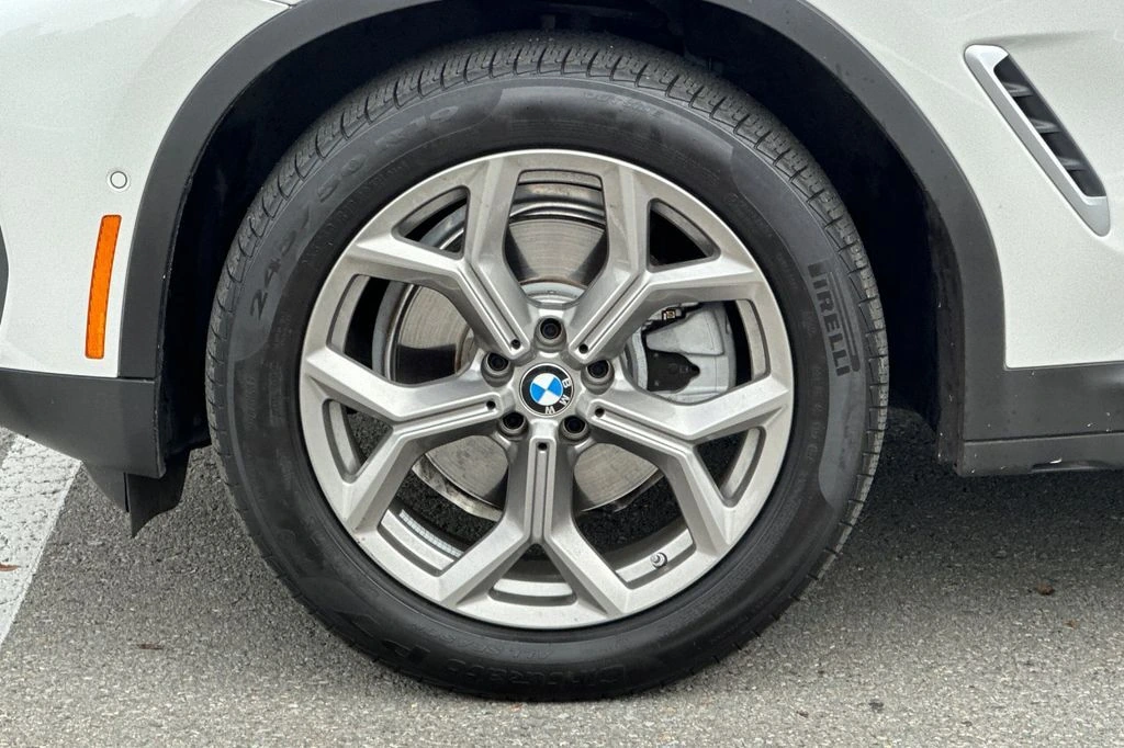 2025 BMW X4 30i - Photo 27