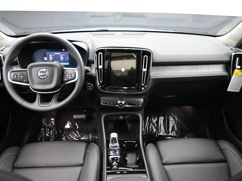 2026 Volvo XC40 Plus - Photo 19