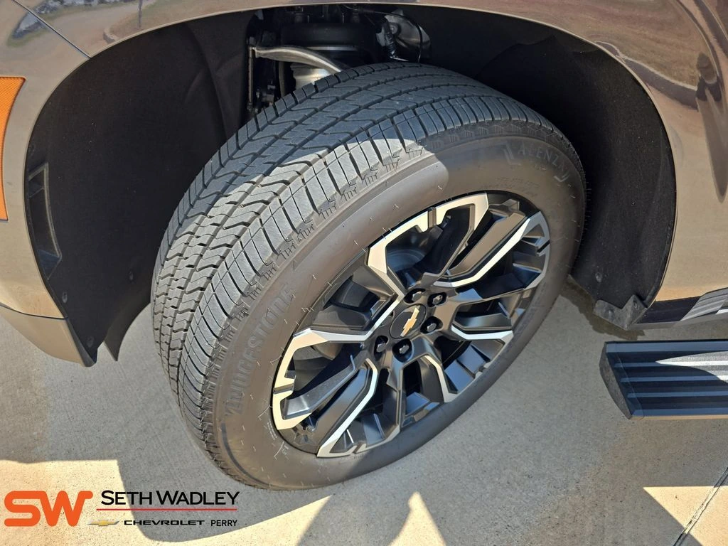 2026 Chevrolet Suburban High Country - Photo 33