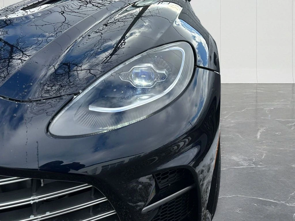 2026 Aston Martin DBX 707 - Photo 15