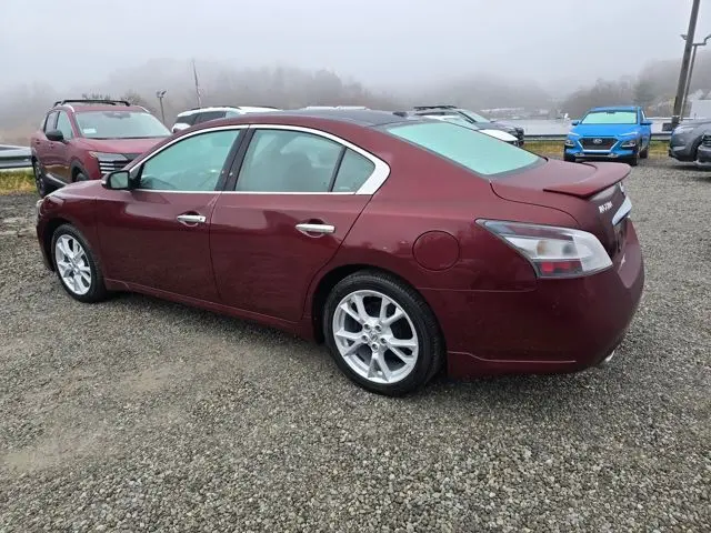 2012 Nissan Maxima SV photo 3
