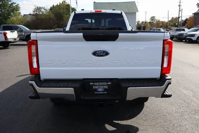 2026 Ford F-350 photo 15