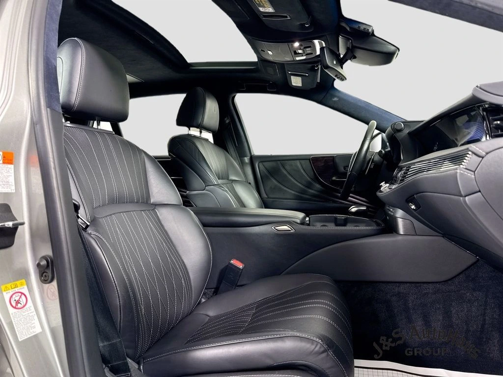 2019 Lexus LS Hybrid 500h - Photo 37
