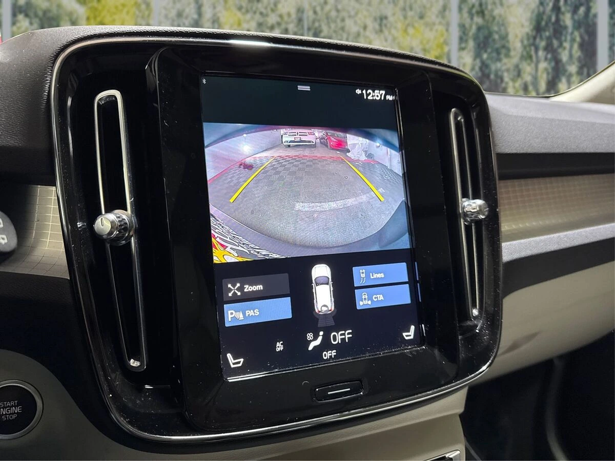 2021 Volvo - image 24