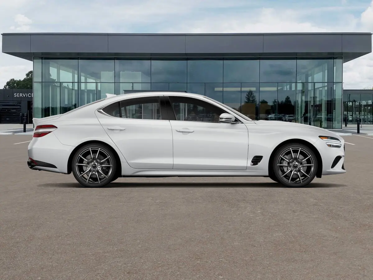 2026 Genesis G70 2.5T AWD photo 4