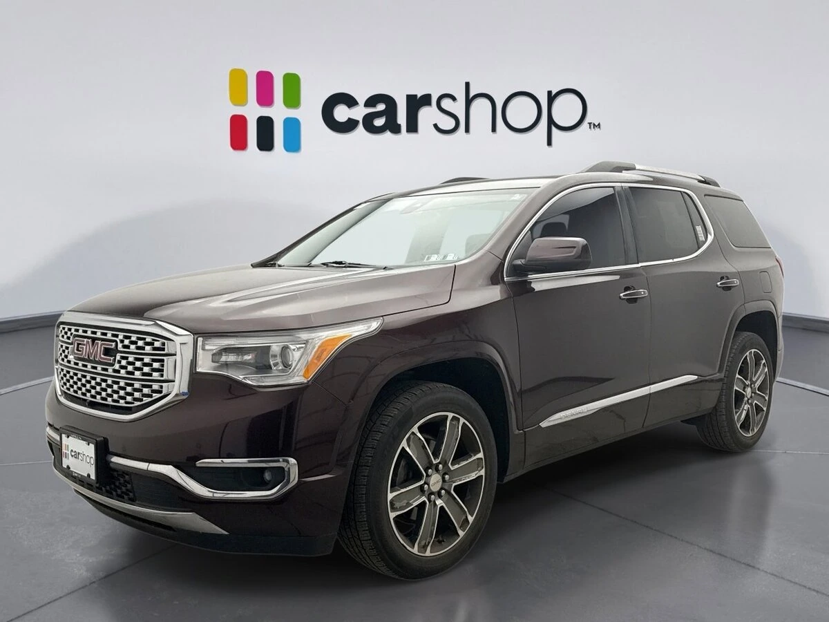 2017 GMC Acadia Denali's photo