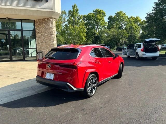 2022 Lexus UX Hybrid 250h - Photo 7