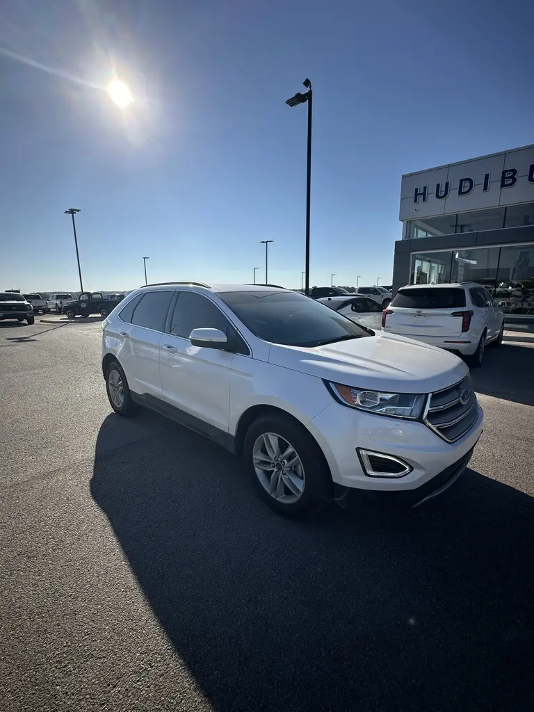 2018 Ford Edge SEL photo 2