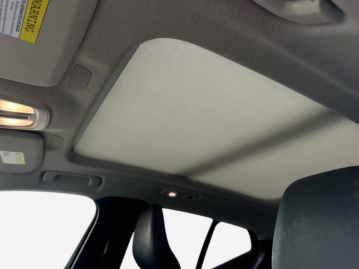 2023 Volvo - image 32