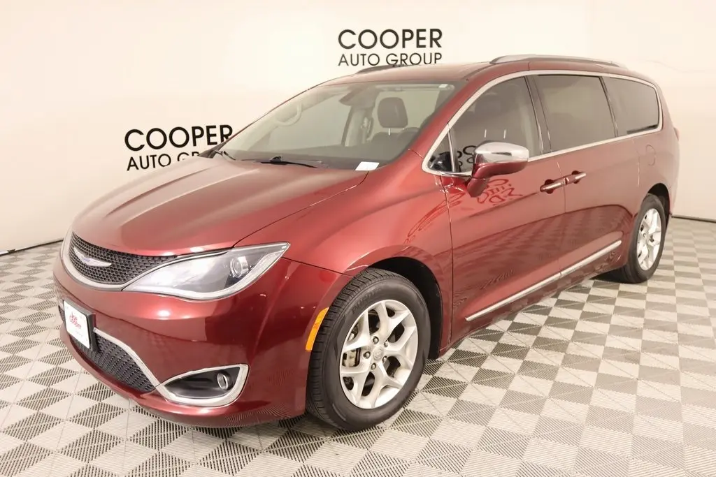 2020 Chrysler Pacifica Limited photo 11