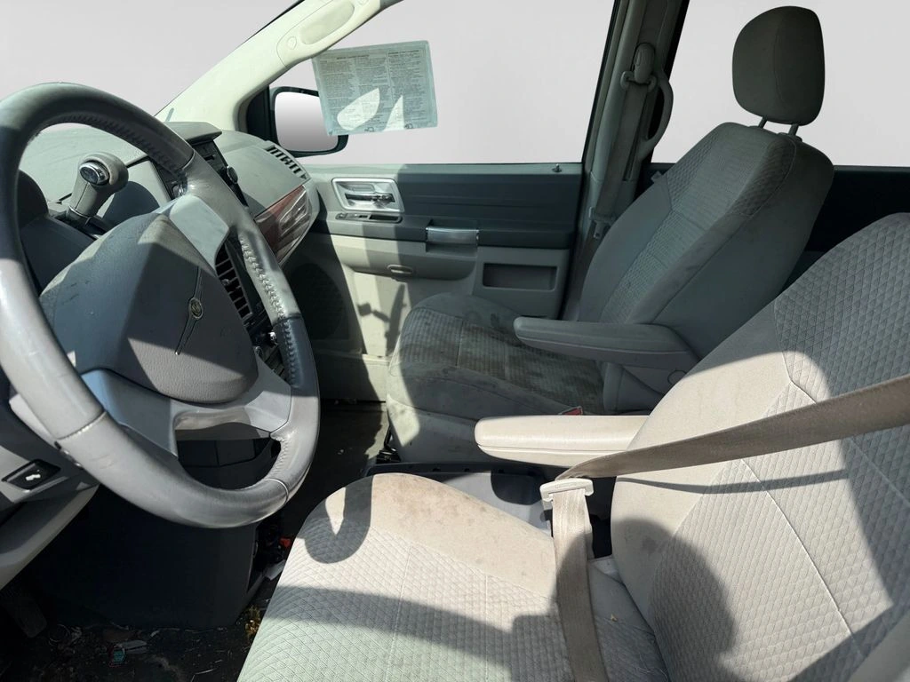 2008 Chrysler Town & Country Touring - Photo 20