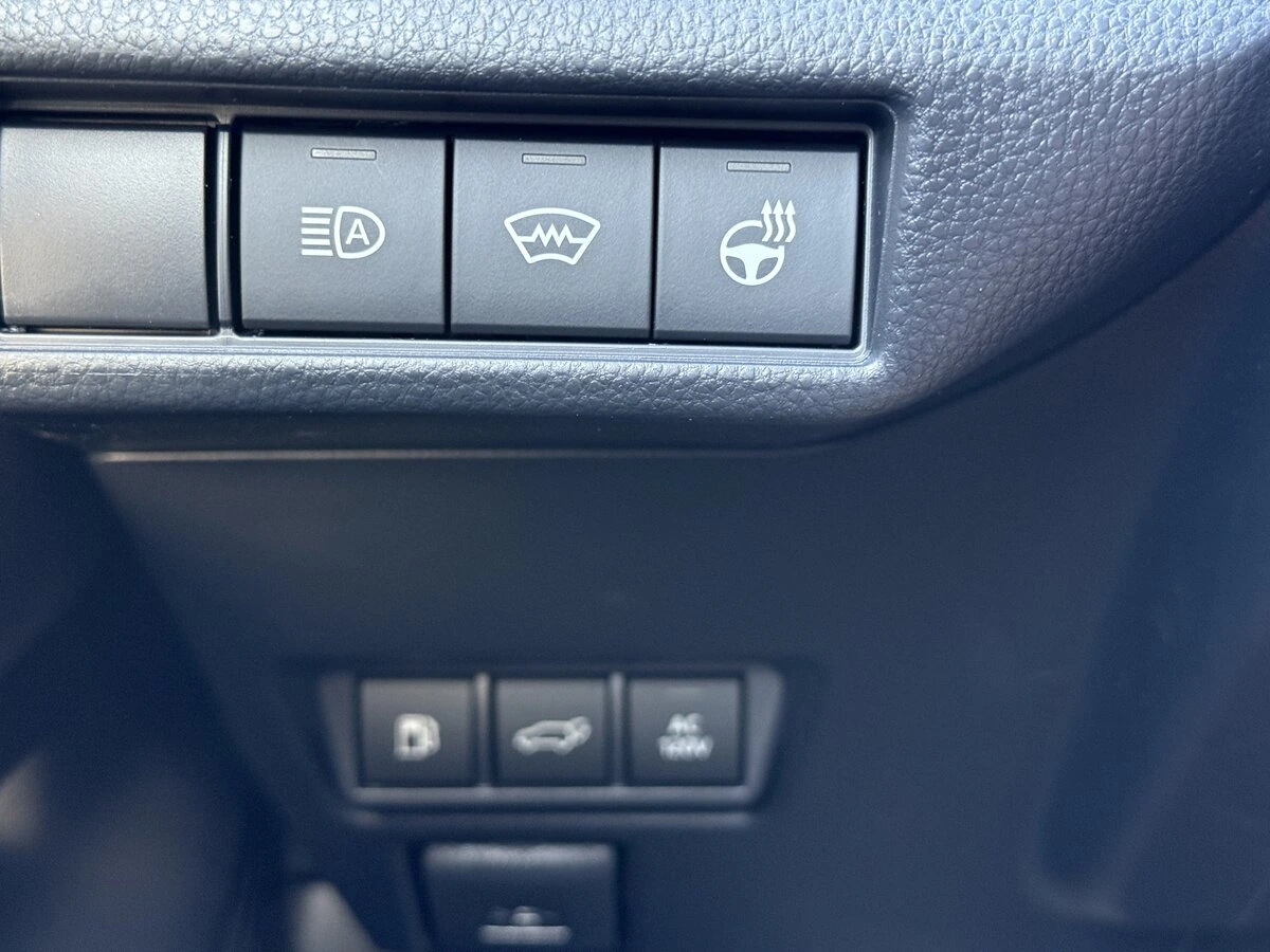 2026 Toyota Prius Plug-in Hybrid XSE Premium - Photo 36