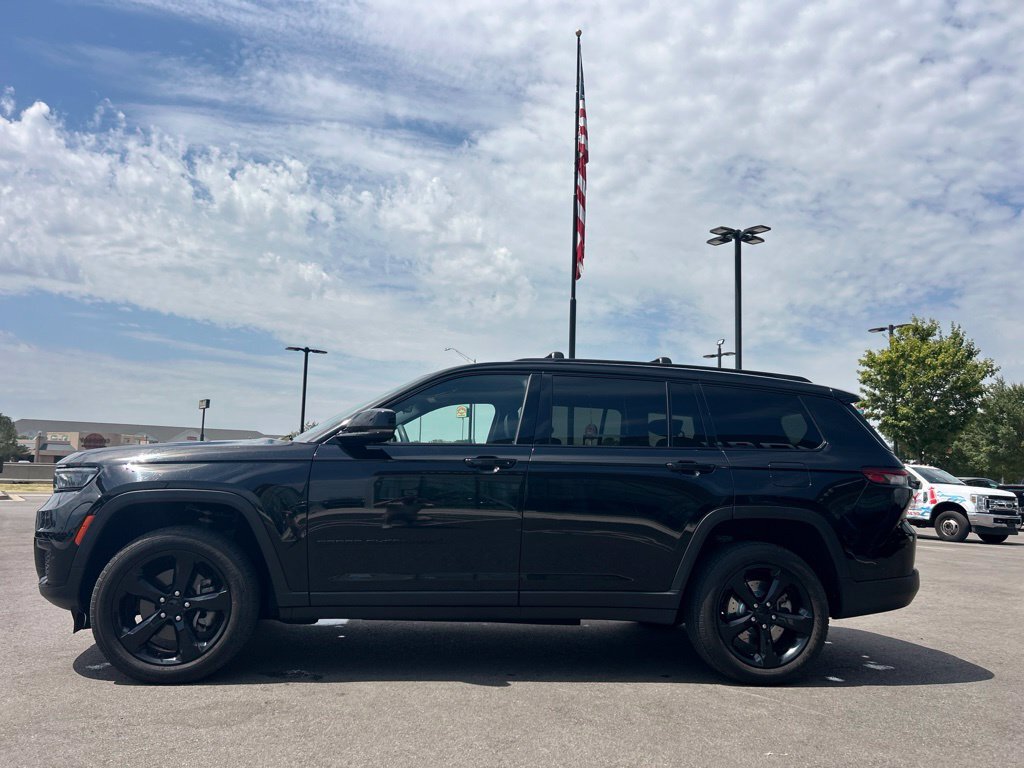 2023 Jeep Grand Cherokee L Altitude