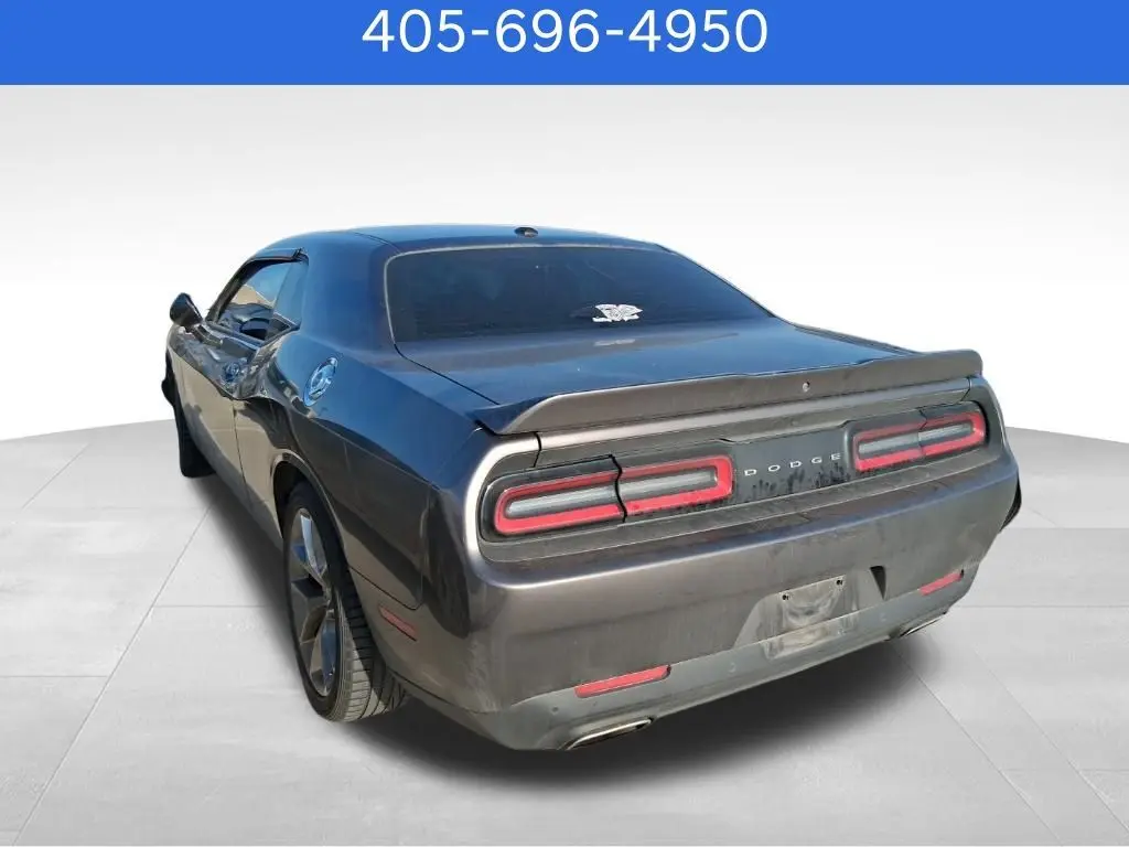 2021 Dodge Challenger GT photo 3