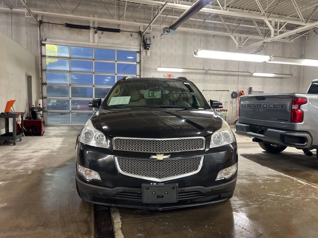 Used 2009 Chevrolet Traverse LTZ with VIN 1GNEV33D49S134493 for sale in Milwaukee, WI