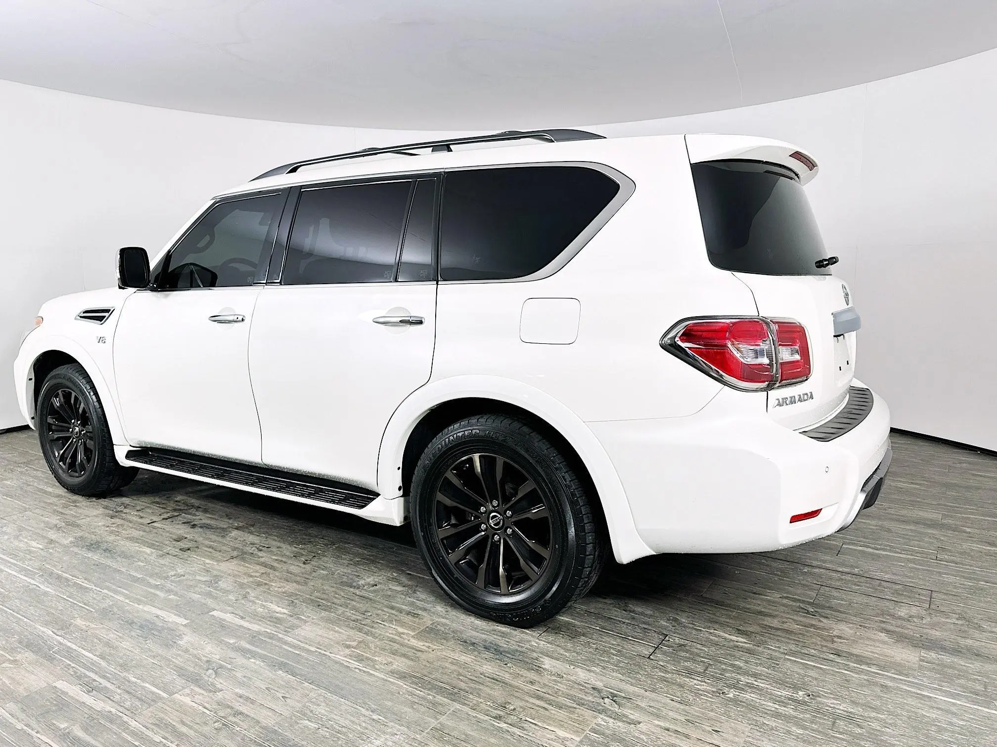 2020 Nissan Armada Platinum photo 8