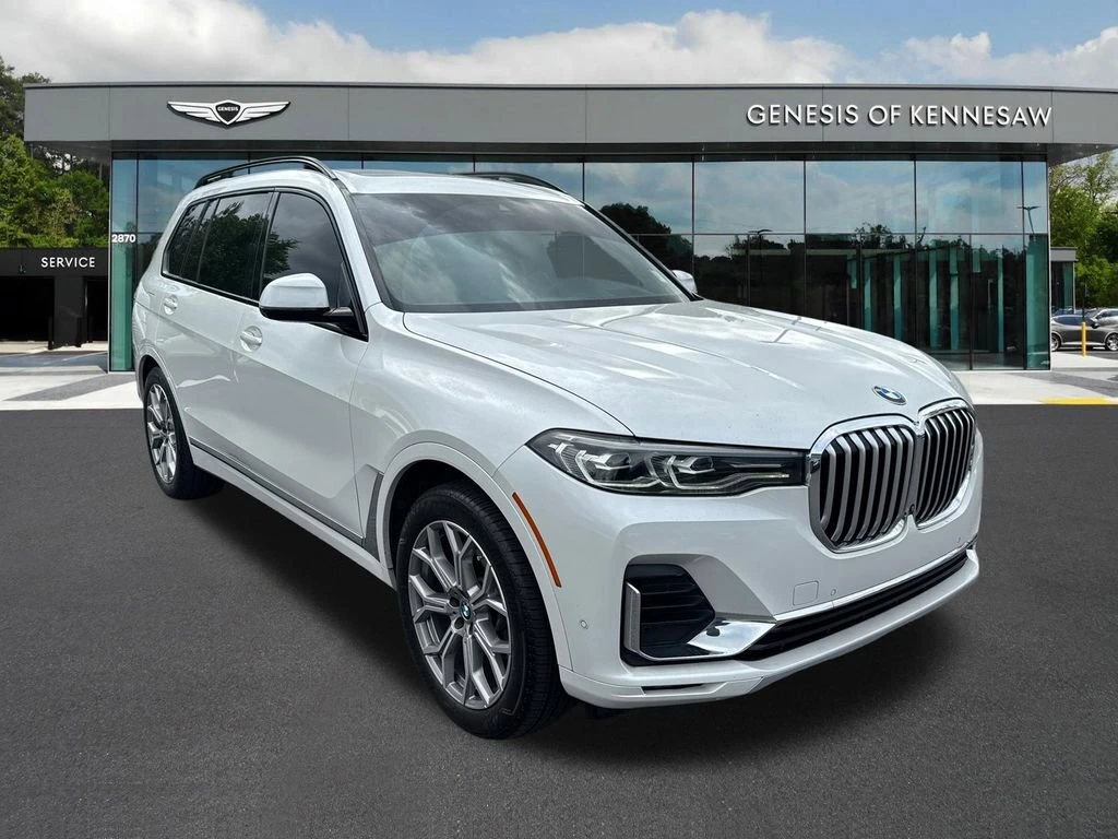 2021 BMW X7 xDrive40i's photo