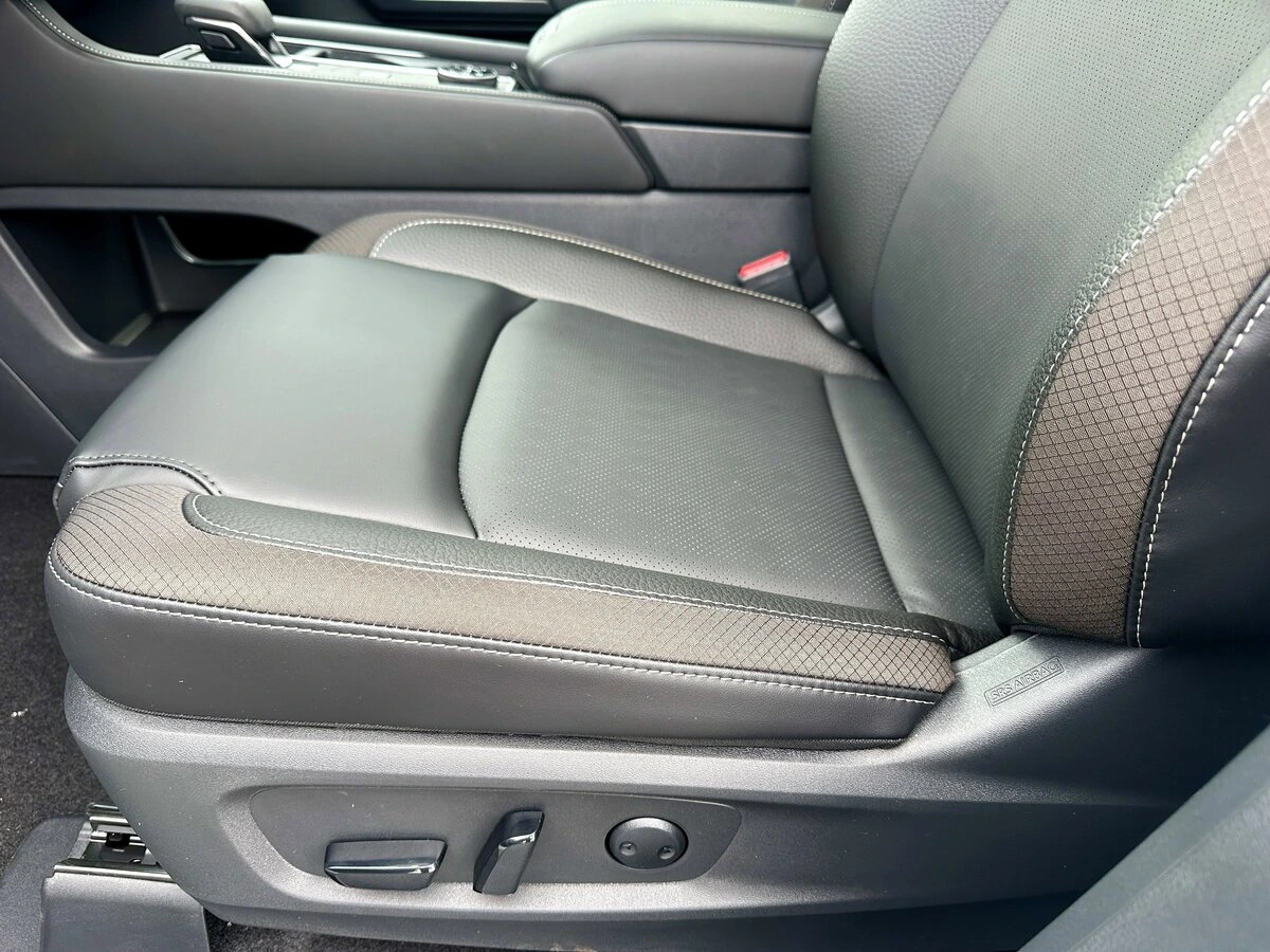 2026 Nissan Pathfinder SL - Photo 28
