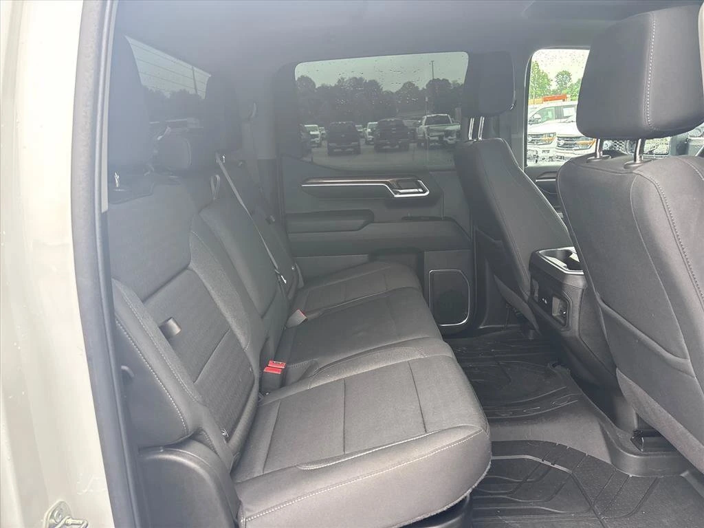 2024 Chevrolet Silverado 1500 RST - Photo 17