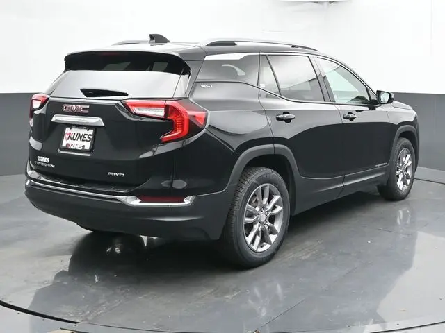 2024 Gmc Terrain SLT photo 4