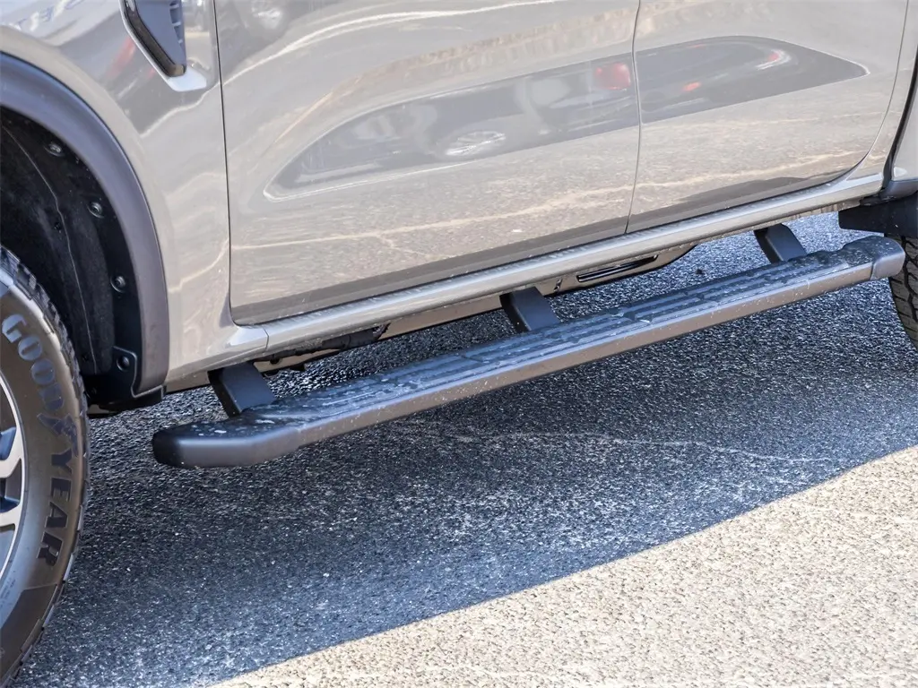 2025 Ford Ranger Lariat photo 6