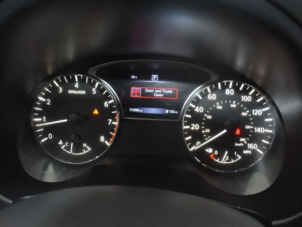 2016 Nissan Altima 2.5 S photo 16