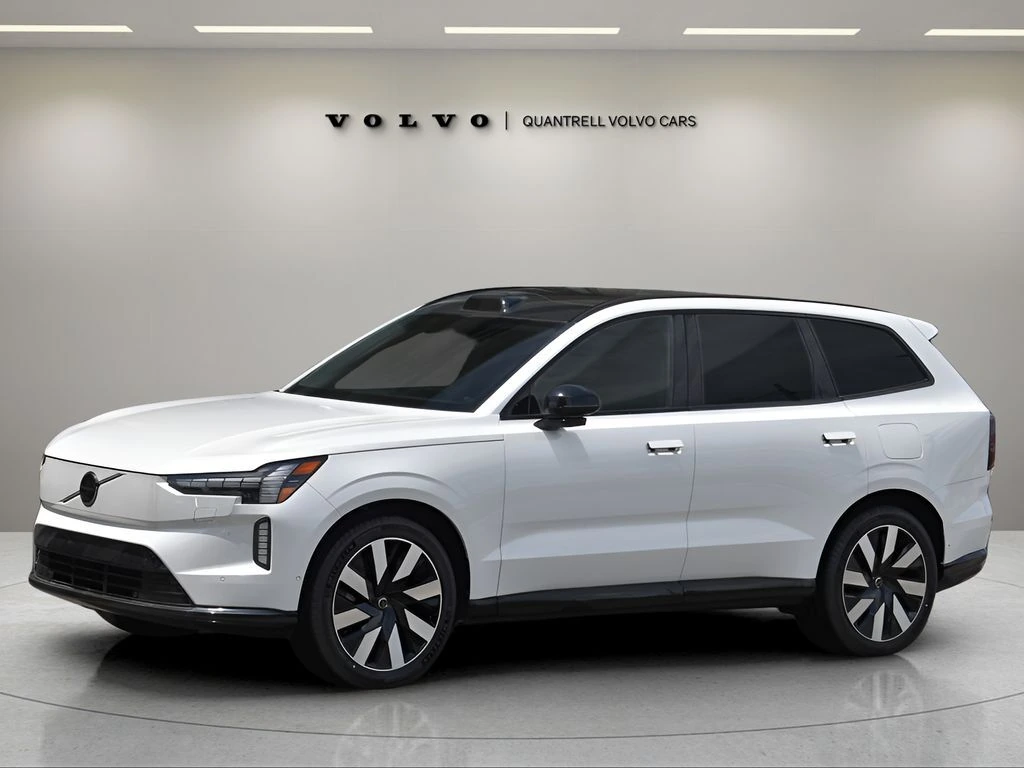 2025 Volvo - image 8