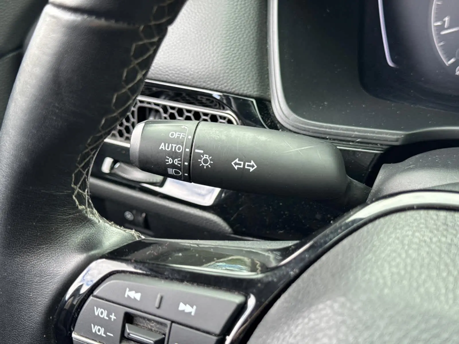 2024 Honda Civic EX photo 19