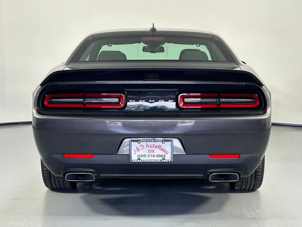 2021 Dodge Challenger R/T - Photo 6