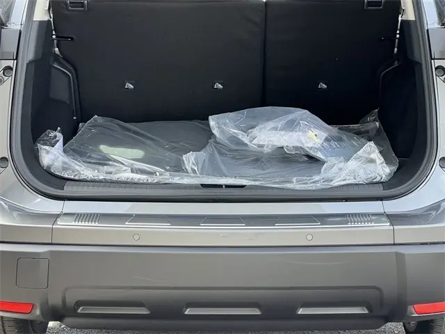 2026 Nissan Rogue SV photo 4