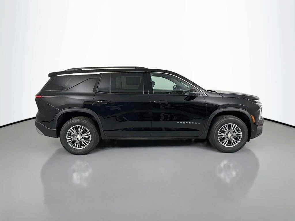 2026 Chevrolet Traverse LT - Photo 8