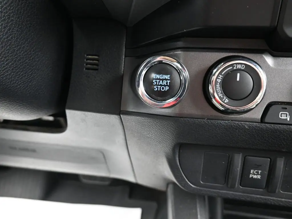 2022 Toyota Tacoma TRD Off-Road V6 photo 23