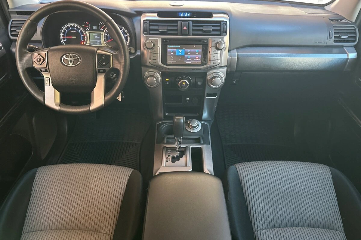 2019 Toyota 4Runner SR5 - Photo 13