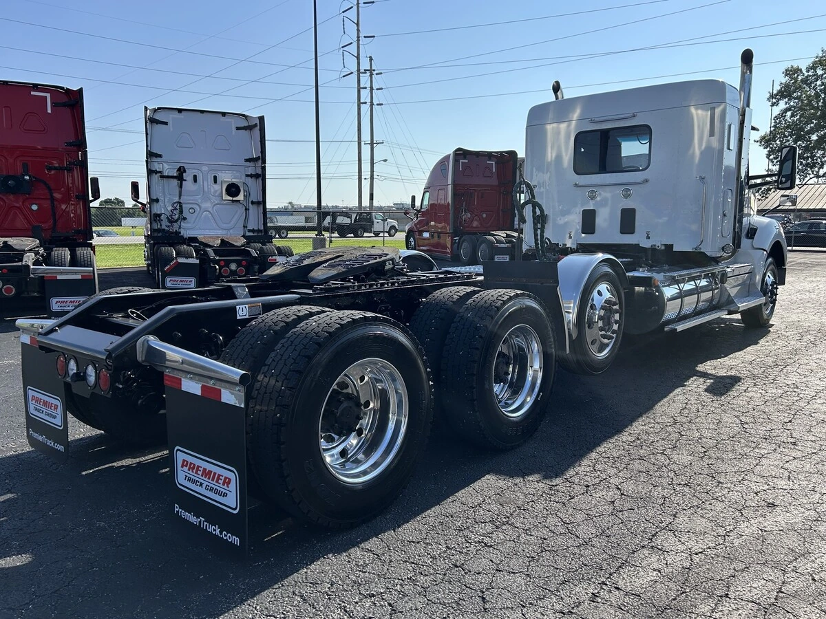 2023 Kenworth T880 — photo 4